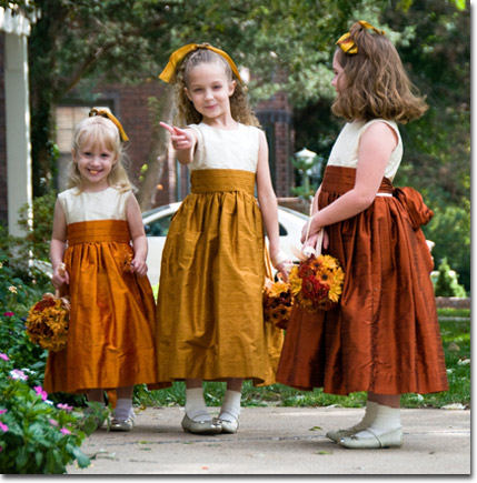 autumncoloredflowergirldresses The classic white clothes are all 